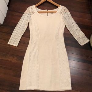 Pretty cream colored dress, lace detail-SMALL